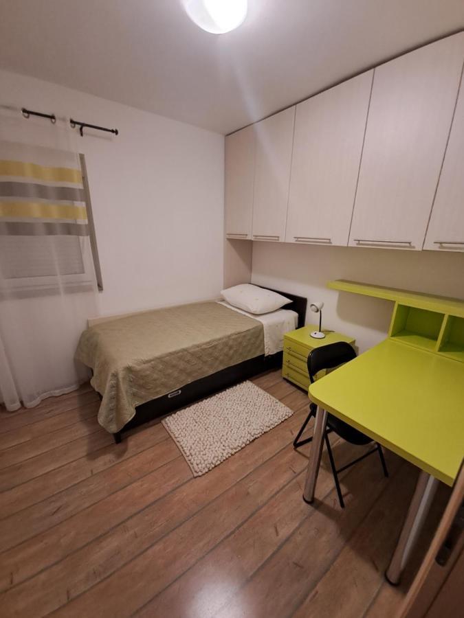 שיבניק Apartment Mira מראה חיצוני תמונה
