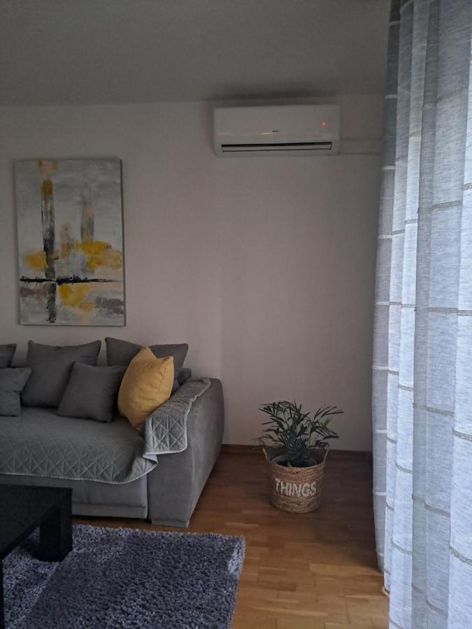 שיבניק Apartment Mira מראה חיצוני תמונה